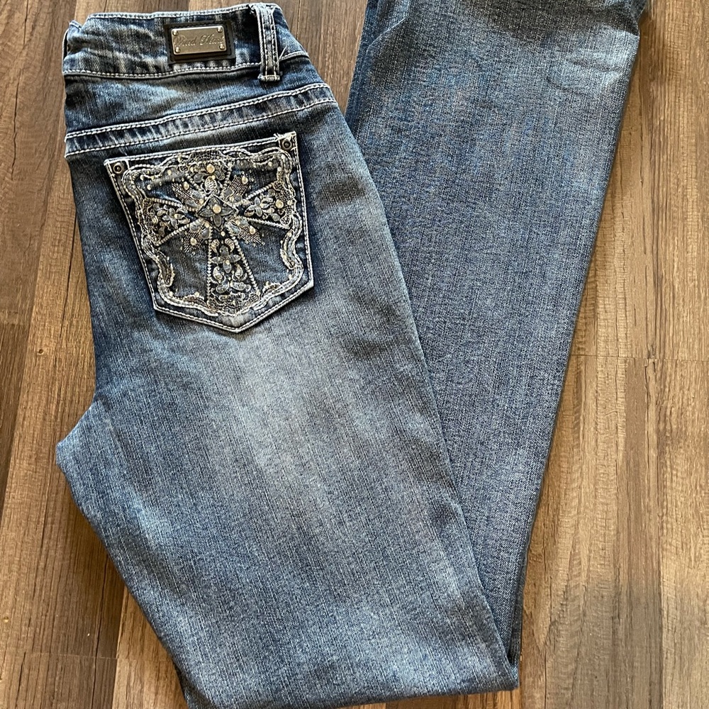 Junior/Women’s Jeans